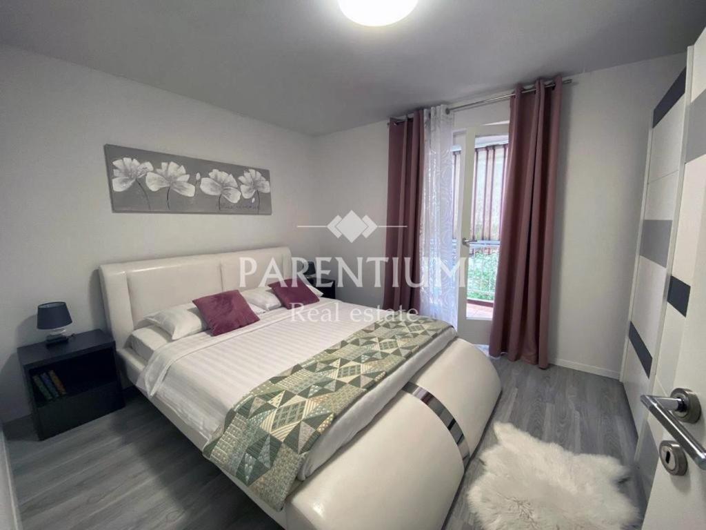 Apartment Ronaldo Porec Exterior photo